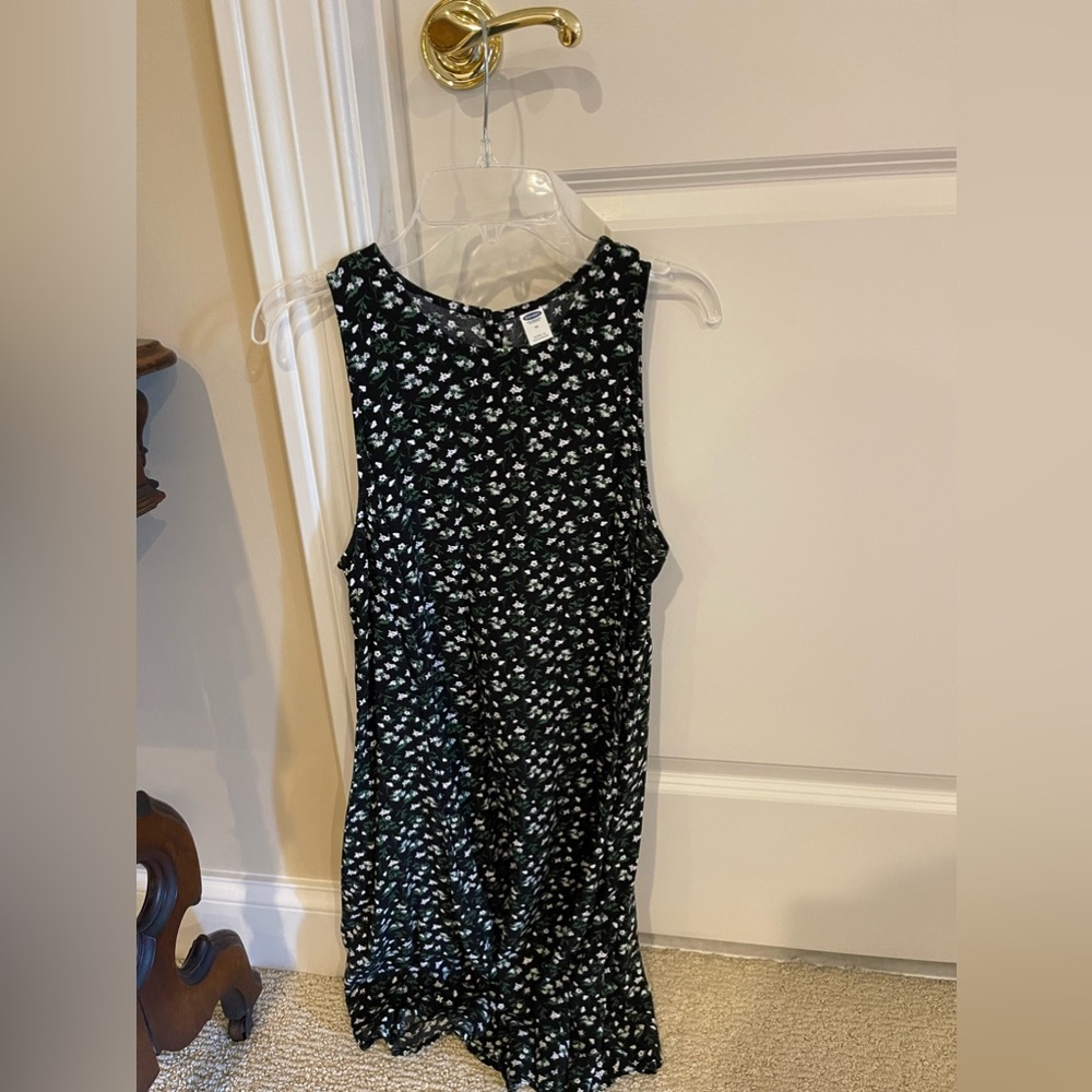 Old Navy Women’s daisy dress